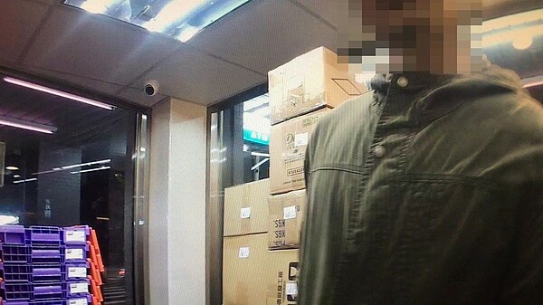 網路交友遭恐嚇,內湖警機警制止詐騙。圖/台北市政府提供