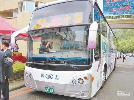 交通部公路總局啟動QR code行動支付計畫,民眾反映有部分1800路線車輛並未安裝掃描機台。圖/中時報系資料照