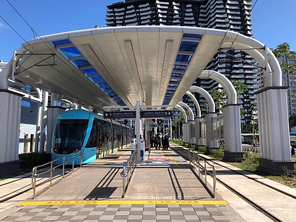 淡海輕軌第一期藍海線已正式通車。圖／新北市政府捷運工程局