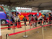 輕鬆暢遊台中花海！11／21起松竹站假日加開免費接駁