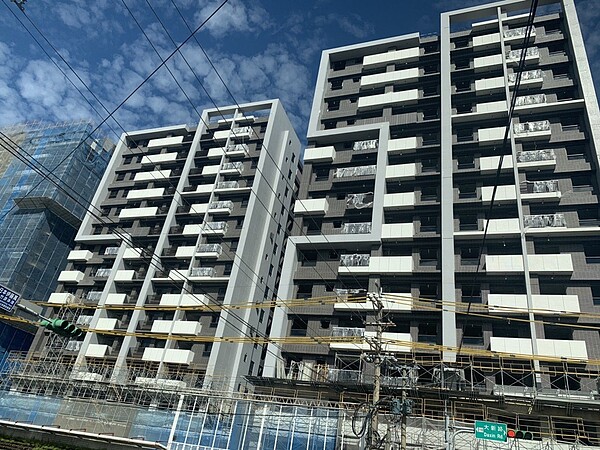 正在建置中的蘆竹二號社宅在健身房內將配置3台跑步機、3台腳踏車。圖/住宅發展處提供