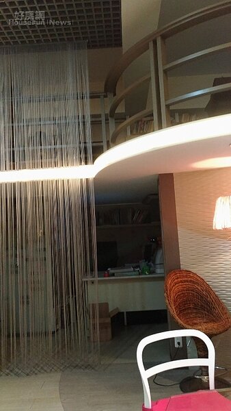 夾層屋的結構較複雜，在原結構設計時，如無特別規劃考量，事後卻增設夾層，可能產生結構應力集中破壞的風險。照片戴雲發提供