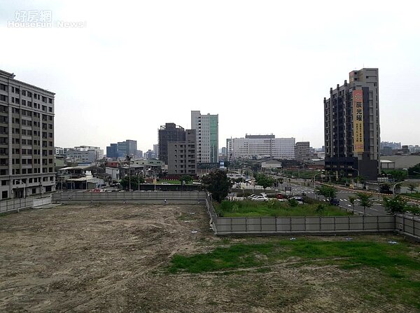 根據內政部統計數據，今年光是前8個月的土地成交總額，就高達1兆698億元，已經逼近2016年全年總額。照片鄉林不動產研究室提供