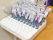 公費流感疫苗剩20萬劑　恐再搶打