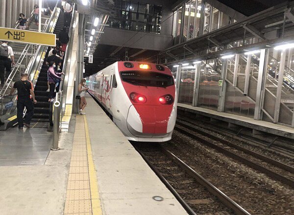 台鐵宣布元旦加班車。圖/聯合報系資料照