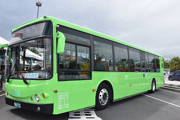 公路總局花蓮監理站協調，統聯客運、首都客運及鼎東客運代駛4條路線。記者王思慧／攝影