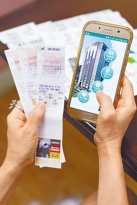 小額發票套領統一發票獎金,未來恐行不通了。財政部賦稅署指出,未來將研議訂定新規定,只要是有「取巧」、套領發票意圖,小額消費發票獎金將不給兌獎。中時報系資料照