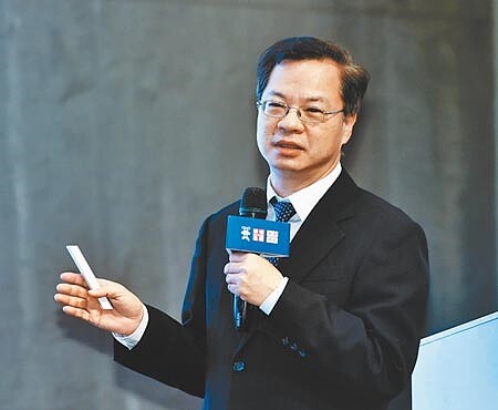 工商時報2日舉辦2021投資趨勢論壇,國發會主委龔明鑫出席。圖/顏謙隆