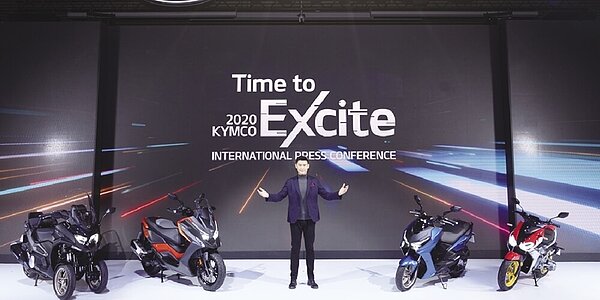 龍頭光陽工業超前部署2021年,舉辦全球新車發表會,董事長柯勝親自推介自家全新機種。圖/業者提供