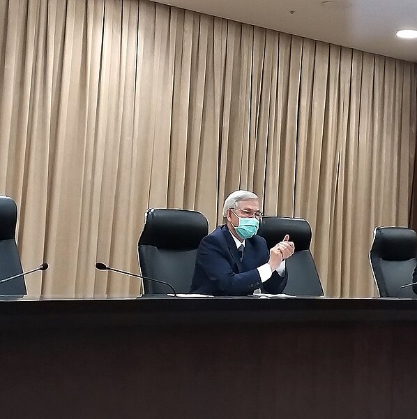 央行針對公司法人祭出購置住宅貸款限制,總裁楊金龍說,政府認為公司購買住宅並不合理。圖/好房網News記者林和謙攝