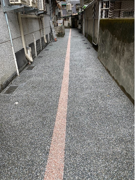 芝山里的道理乾淨且平坦。/里長魏雅郁提供