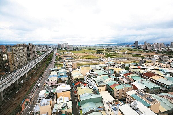 台中市十三期重劃區開發近5年來地價三級跳,市府區段徵收配餘地標售,市庫也獲利。圖/台中市新聞局提供