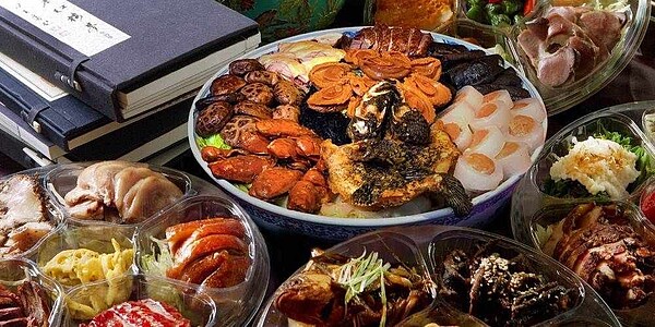 君品酒店搶年菜外賣商機,推出每盆要價3.88萬元的「富貴大盆菜」。圖/台北君品酒店提供