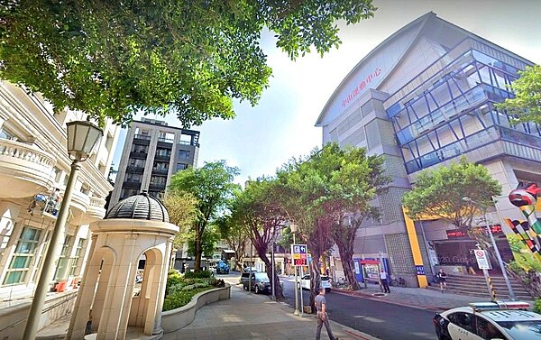 北市運動宅由「中山運動中心」以403件居冠,住宅均價落在64.1萬元。圖/截自google map