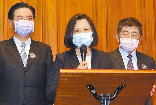 蔡英文總統表示,已經跟駐日代表謝長廷碰面,交換過台日間重要議題,也包含核食進口,但政府目前並未實質討論這事。(趙雙傑攝)