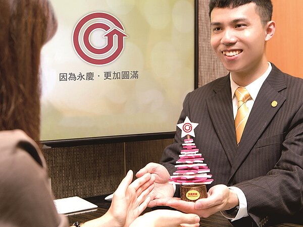 只要在耶誕節活動期間預約賞屋,就可免費獲得耶誕小物一只。圖/永慶房屋提供