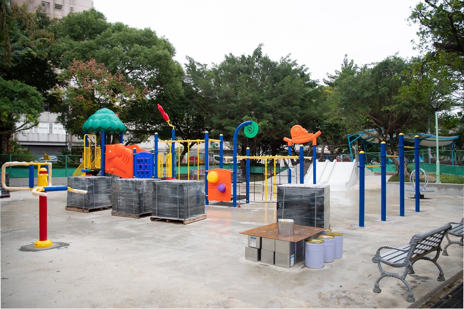 平鎮新榮及兒3公園明年一月修繕完工,社區運動遊憩空間再進化。圖/桃園市政府提供