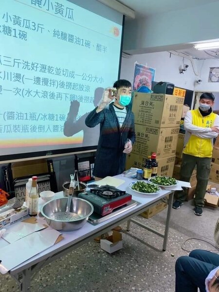 第一場「健康廚房」邀請前台北市政府行政主廚于自超開講。圖／夏維鴻攝