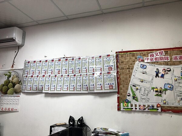 里長說：「別人的一句可以，就抵過上百張廣告。」（攝影：鄭如芸）