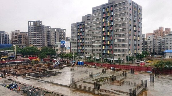 三鶯地區也受外國人青睞,不論交通、環境、機能等都有不少外國人喜歡。圖/新北市捷運局