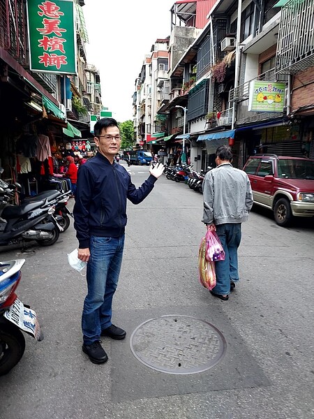 里長黃世豪敦親睦鄰,「盡其在我」。圖/夏曉山攝
