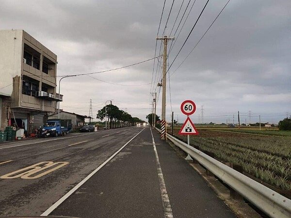 嘉義縣民雄分局針對轄內路段加強移動式測速照相。圖/民雄分局提供