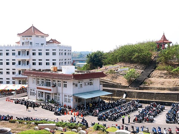 高雄市拷潭納骨塔即將爆滿,市府力拚5年內興建新納骨塔。圖/高雄市民政局提供