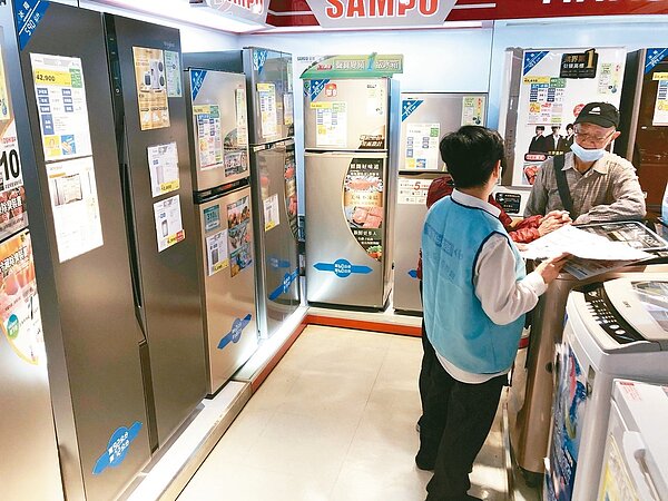 攸關民生的節能家電、車輛汰舊換新退稅延長,在朝野共識下,依照政院版本順利通過委員會初審,二大退稅優惠有望延長。 聯合報系資料照片/記者蘇健忠攝影