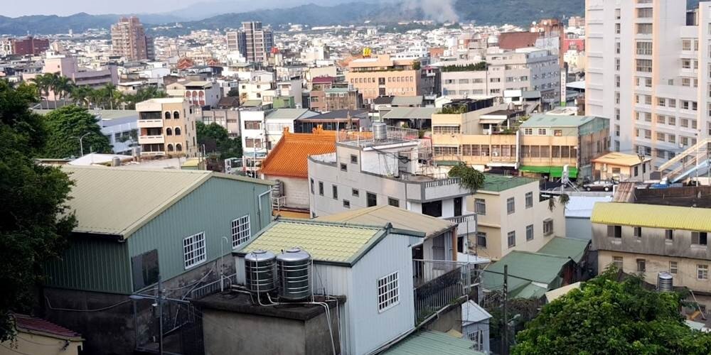 營造業大缺工,勞動部近日公布最新函釋,明訂可聘僱移工的七大營造工程類別,其中最受矚目的是都更、危老重建等住宅工程都可聘雇移工。圖/中時報系資料照