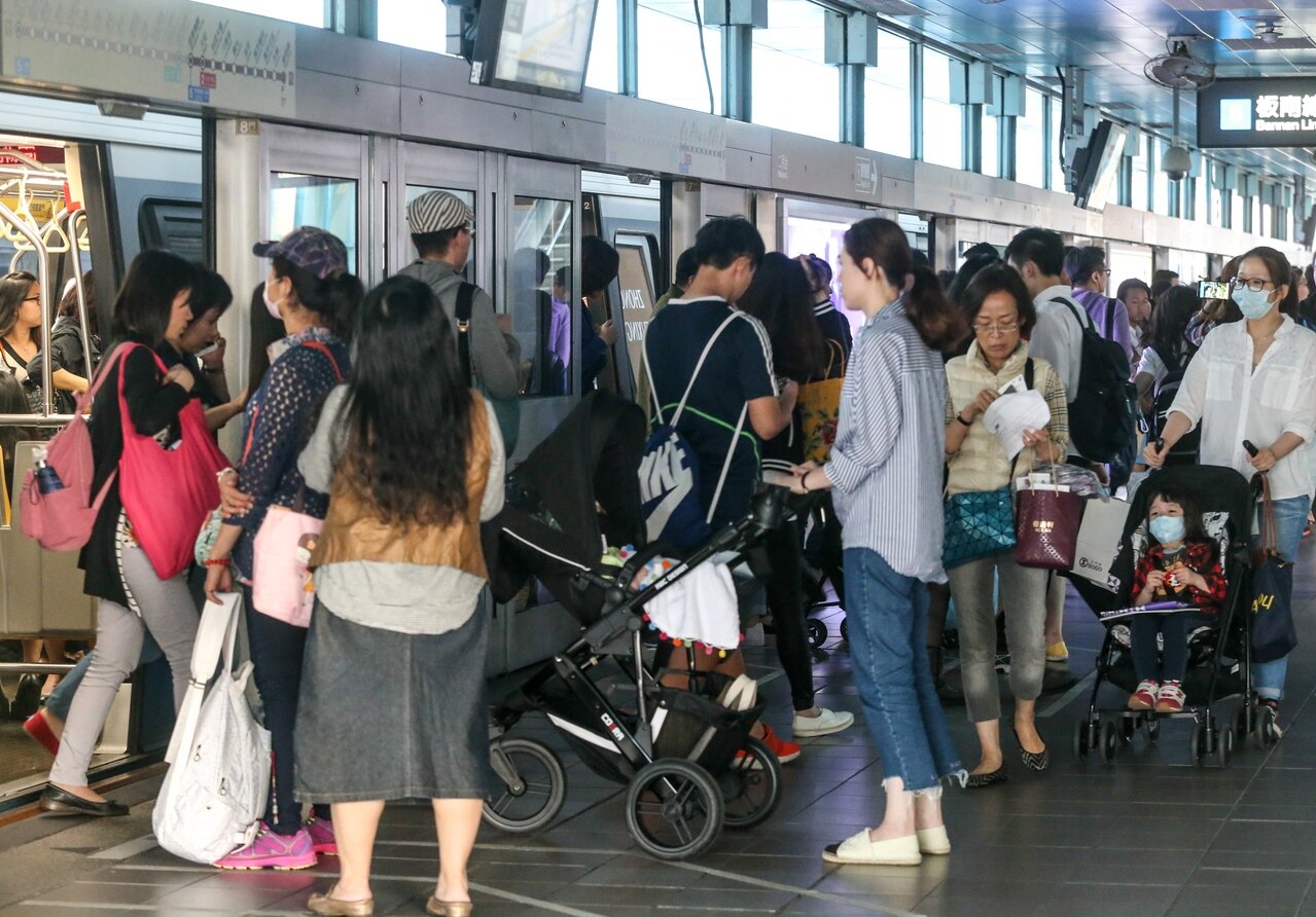 國內軌道業首座「Metro Corner科技創新空間」，即日起在文湖線忠孝復興站正式啟用。圖／聯合資料照