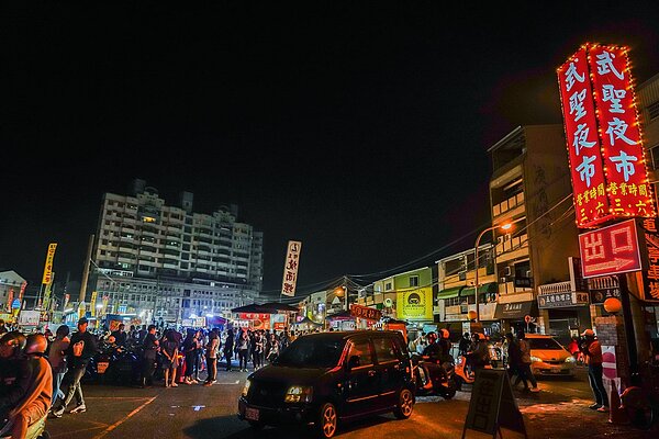 台南武聖夜市土地以總價8.5億元轉手。圖/取自台南武聖夜市臉書