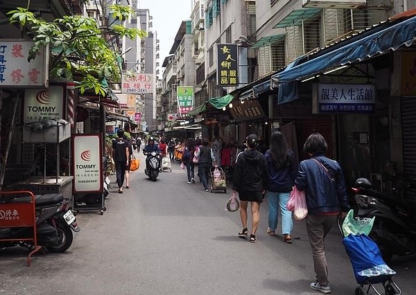 泰安里里區街景。圖／黃寶萱攝