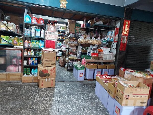 懷舊的雜貨店，時光停住。圖／陳忠賢攝