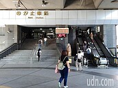 台鐵迴送列車出軌　汐止站誤點20～30分鐘　上班族好急