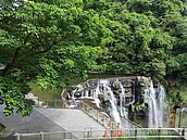 防疫升級　新北市遊客中心、十分瀑布園區關閉至28日