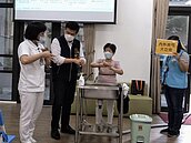 台中提升社區防疫規格　長照據點暫停開站
