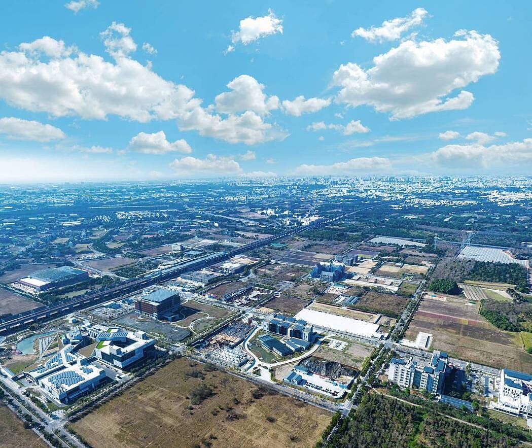 台南高鐵特區占地近300公頃,棋盤街廓、筆直林蔭大道,形成優質居住環境。圖/聯合報系資料照