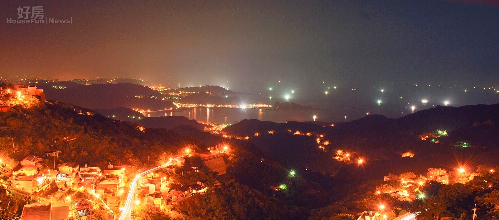 九份,夜景,海景,山景。(好房news記者 陳韋帆/攝影)