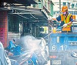 疫情嚴峻　新北確診破千　急推3級強化版