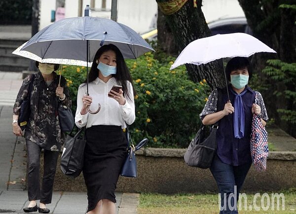今年首道典型梅雨鋒面要來了。聯合報系資料照