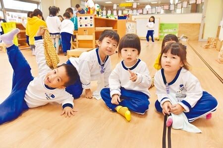 學童長時間無法到校上課,恐影響情緒。(呂筱蟬攝)