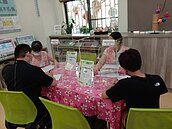 避免群聚！東勢地所推實登人數線上提示燈