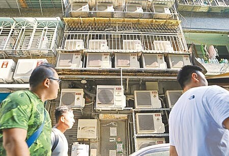 夏月電價本周二將上路,換算全國每家月要多付506元電費。(本報資料照片)