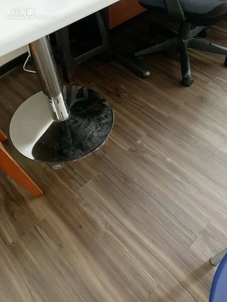 他靠「牙膏」緊急恢復原狀。圖/擷取至Dcard