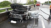 國道火燒車！嘉義市警局少年隊小隊長被燒死車內
