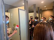 基隆提升環境衛生　菸蒂、公廁兩方面下手