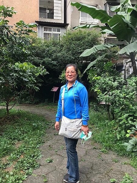 江貴滿在水果公園散步。圖/甄曌珞攝影