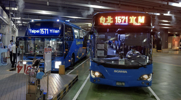 根據公路總局統計,截至6月8日止,端午連假已退票6830張,減少的幅度為58.3%。圖/首都客運提供