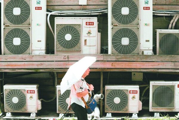 行政院長蘇貞昌允諾滾動檢討夏季電價。示意圖／聯合報系資料照