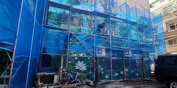 位於漢生里的停車場彩繪後牆。圖/里長蕭水文提供